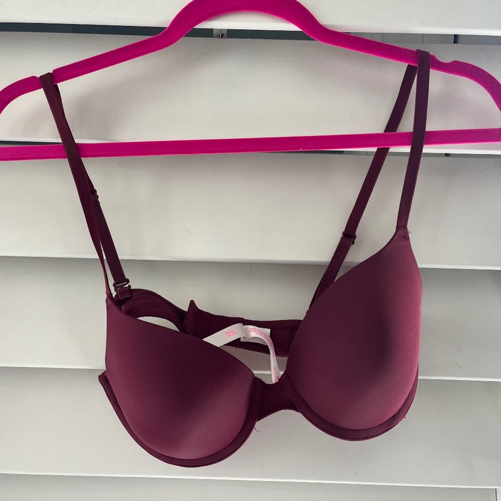 Victoria Secret PINK bra Wear everywhere T shirt Lightly
